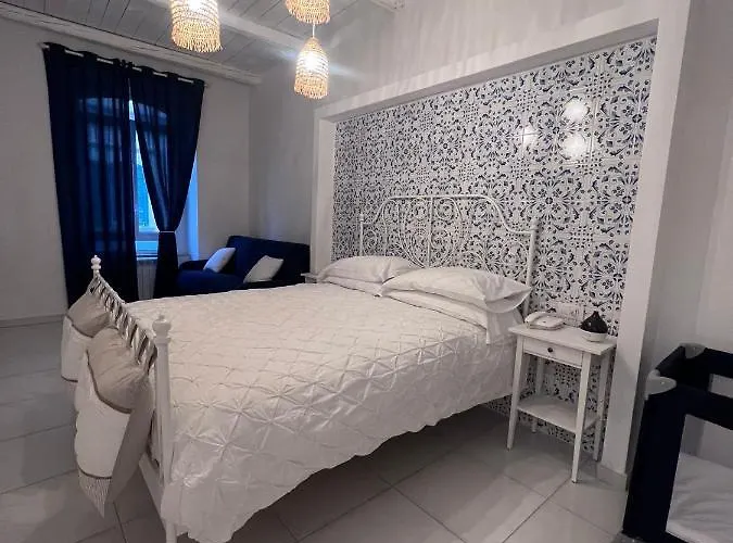 Donna Luisella Bed & Breakfast